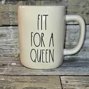 Rae Dunn Fit For a Queen mug